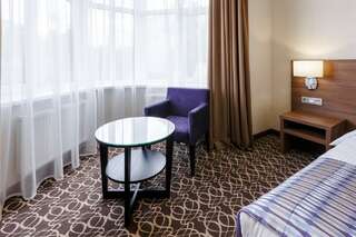 Гостиница Raymond Казань Бизнес с двуспальной кроватью KING SIZE-8